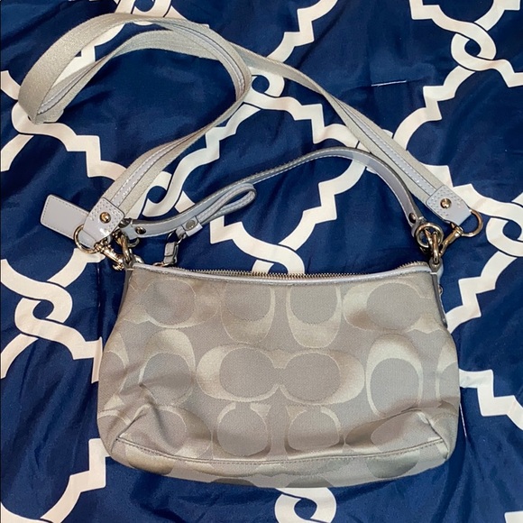 Coach Purse (LIKE NEW) - Picture 2 of 4